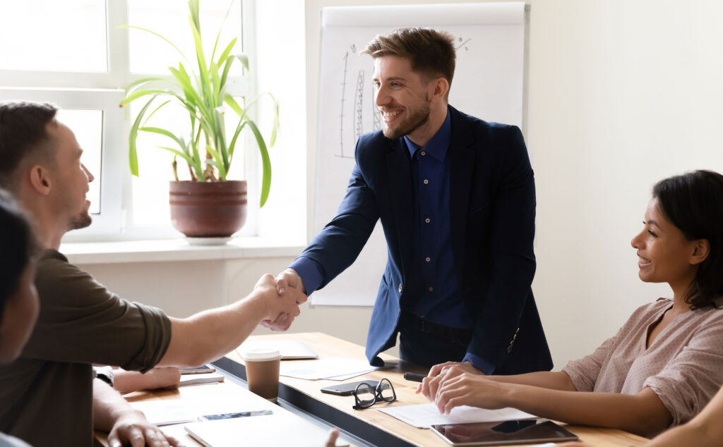 Header-Leadership-Handshake